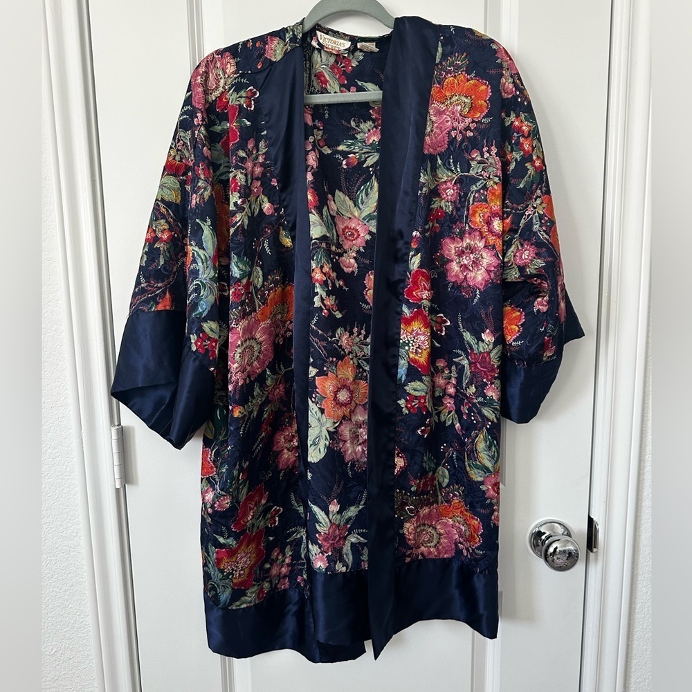 Victoria's Secret Vintage Floral Kimono Robe